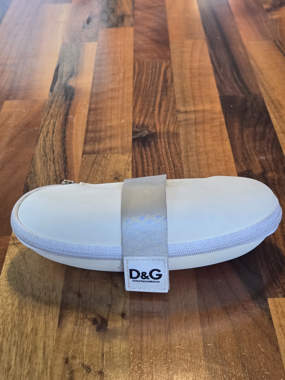 ​✨ D&G Dolce & Gabbana Zippered Eyewear Case ✨